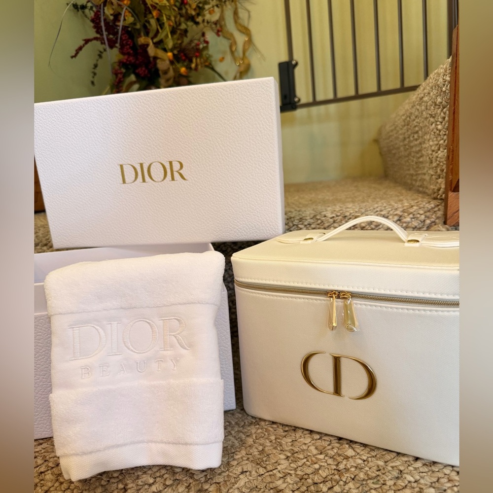 Dior Cream and Gold Beauty Vanity Case with White Towel